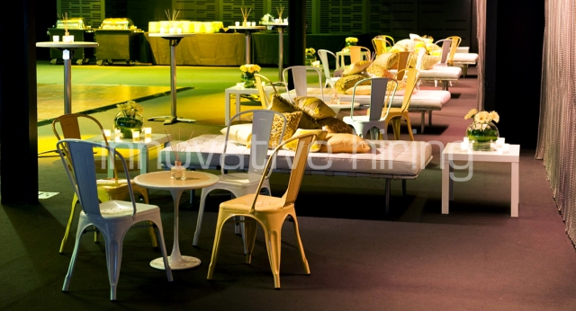 Features: Tulip Cafe Tables with Tolix Chairs